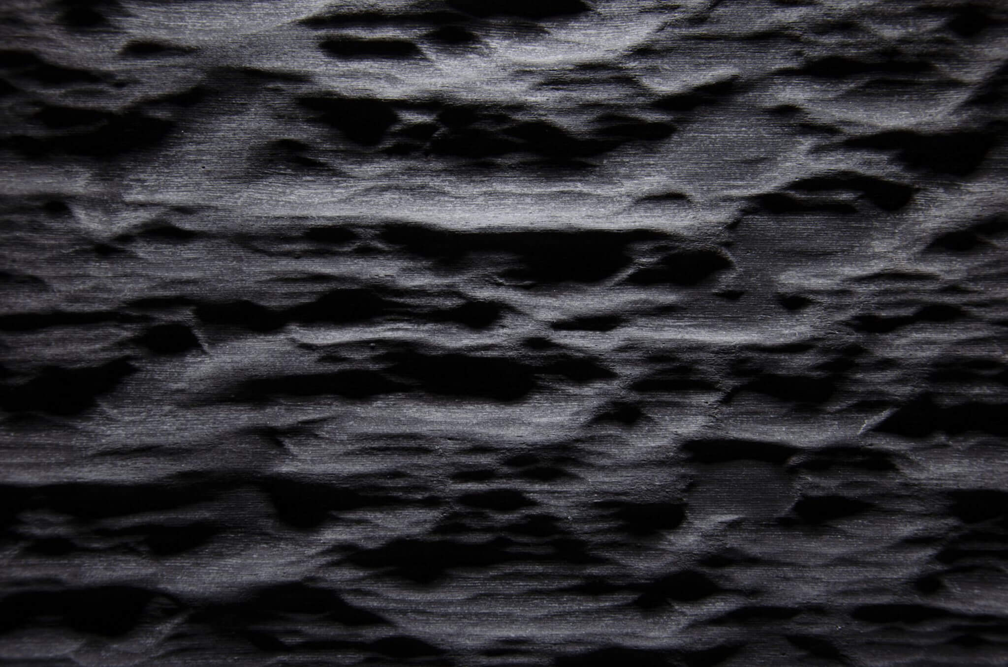 01 – Black Ash optic lacquered - Alpi veneer